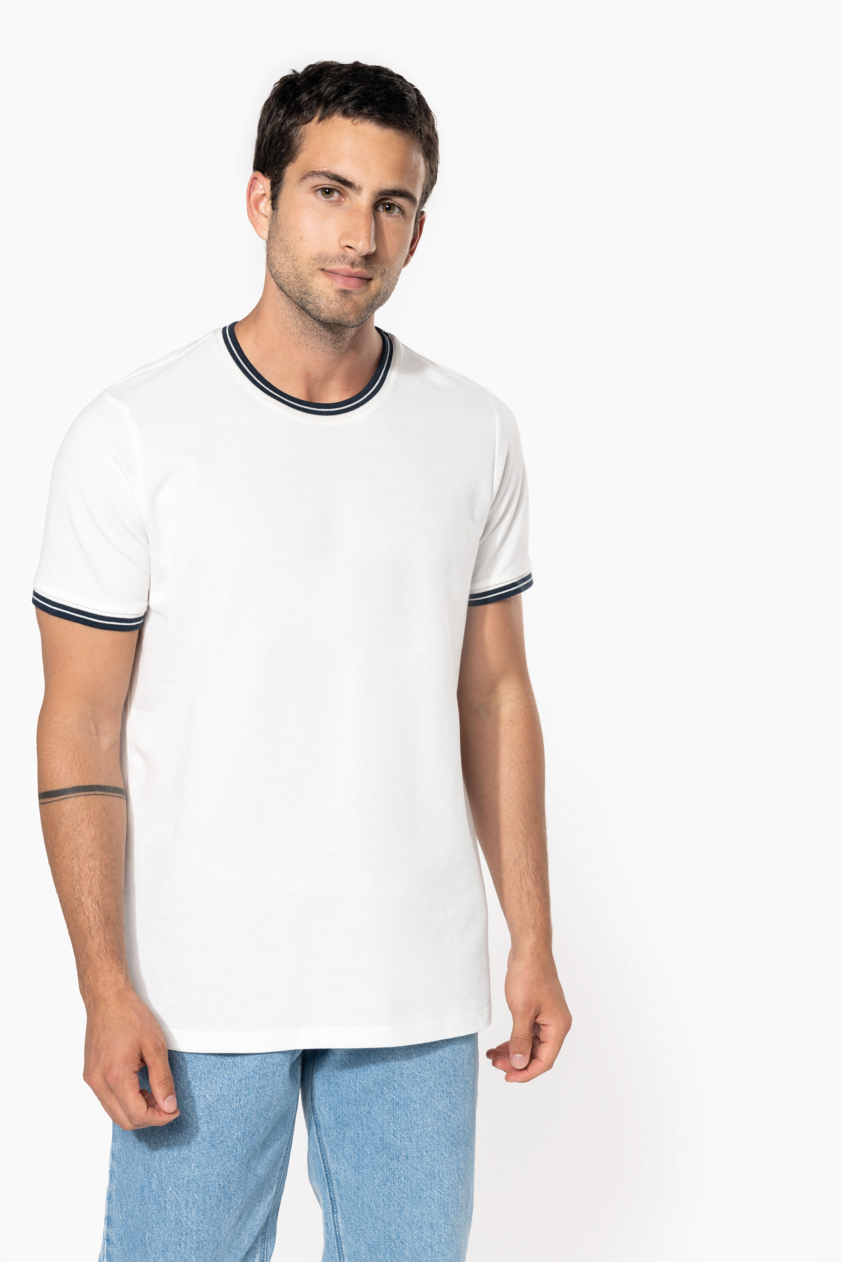 K373 - Camiseta de punto piqué con cuello redondo de hombre