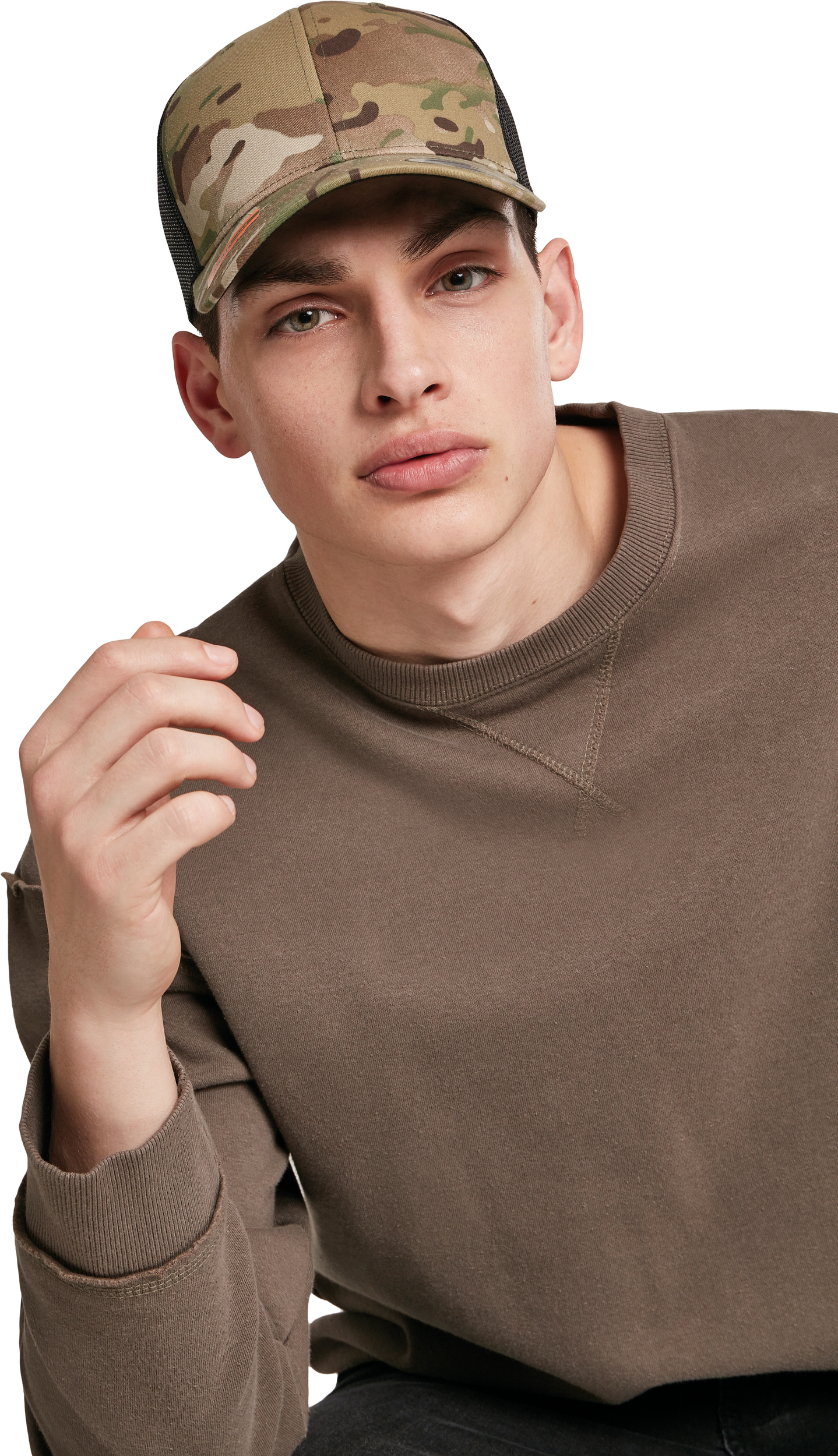 FL6606MC - Gorra trucker retro multicam