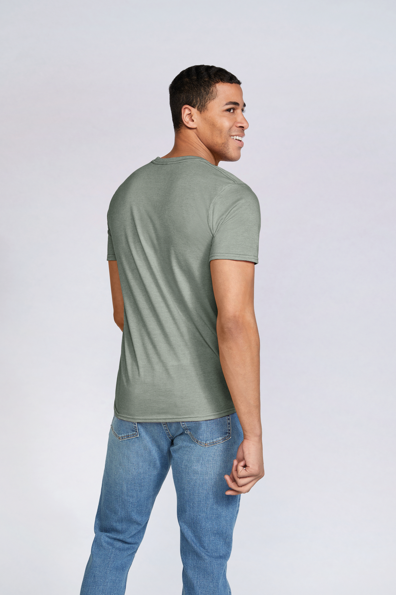 GI6400 - Camiseta Softstyle hombre