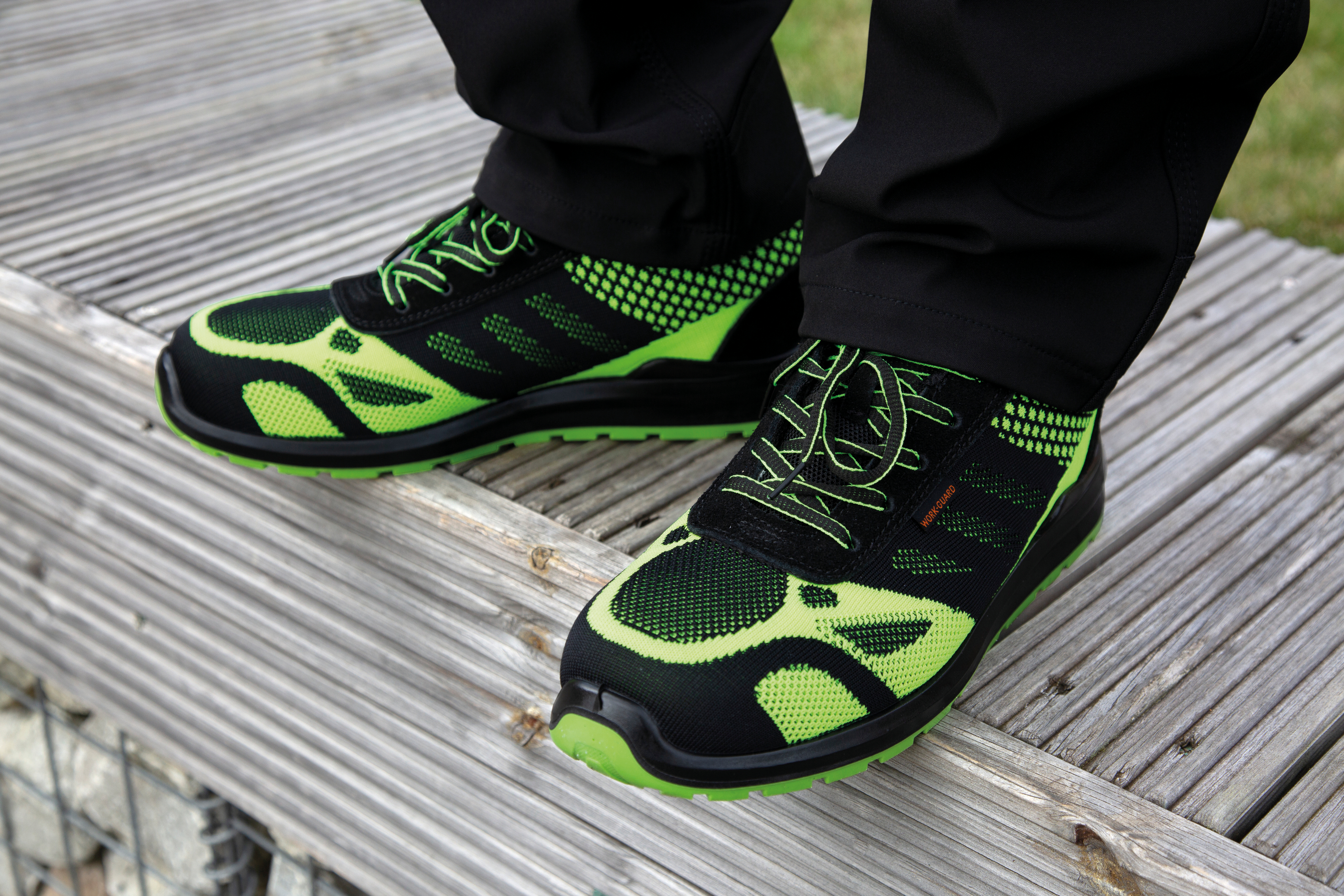 R458X - Calzado de seguridad Flyknit