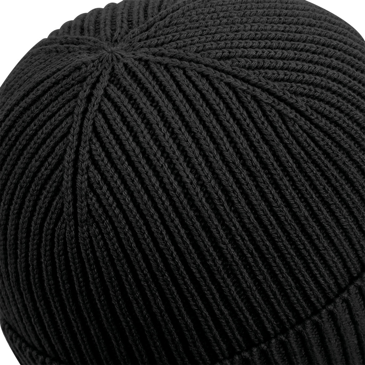 B442R - Gorro moderno con parche<br/>