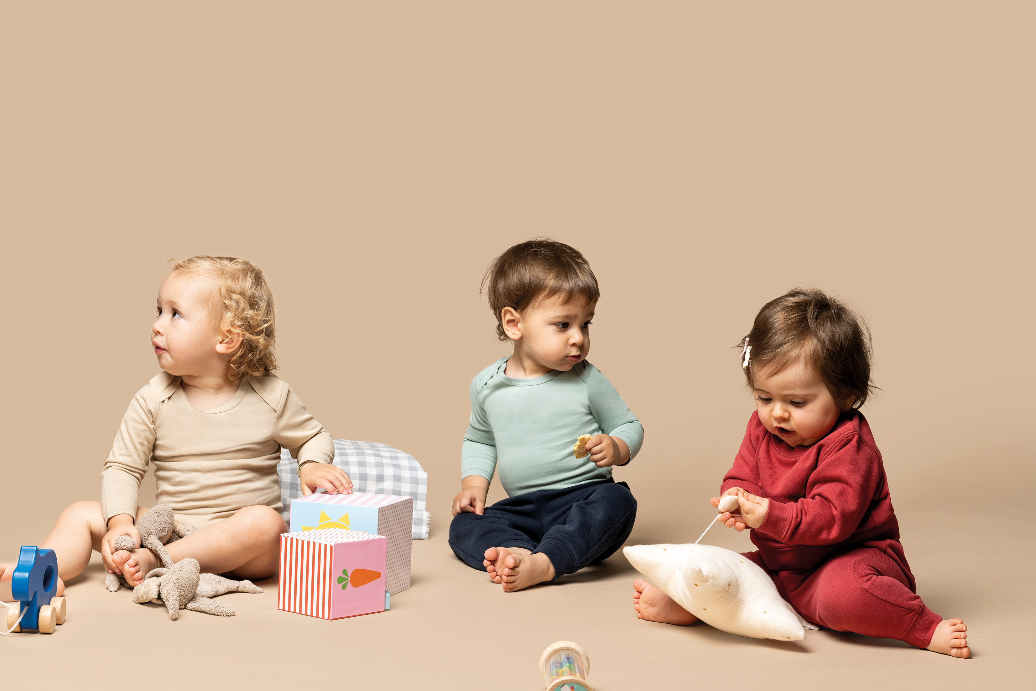 K836 - Pantalón de felpa ecorresponsable bebé