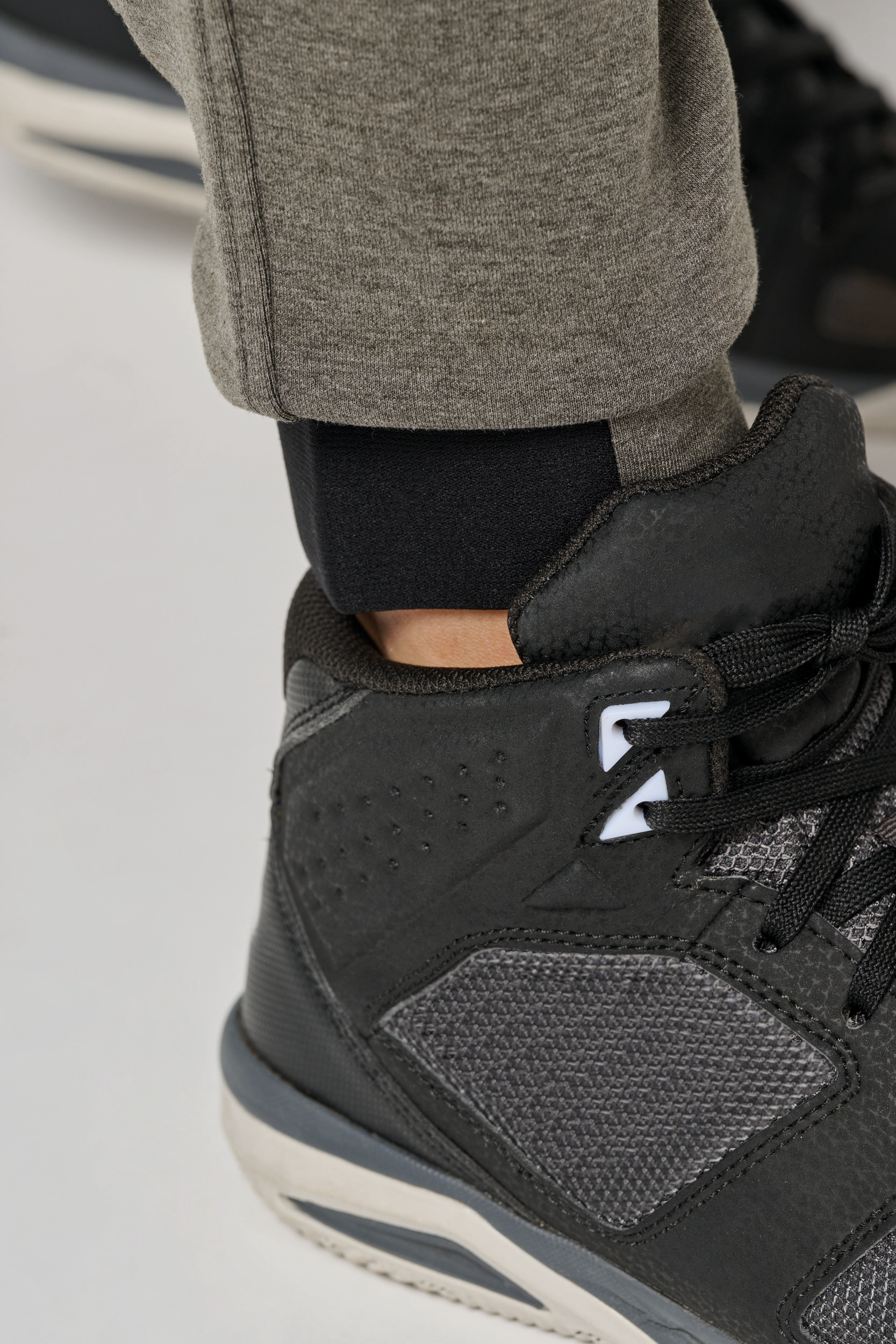 PA1009 - Pantalón de chándal performance mujer