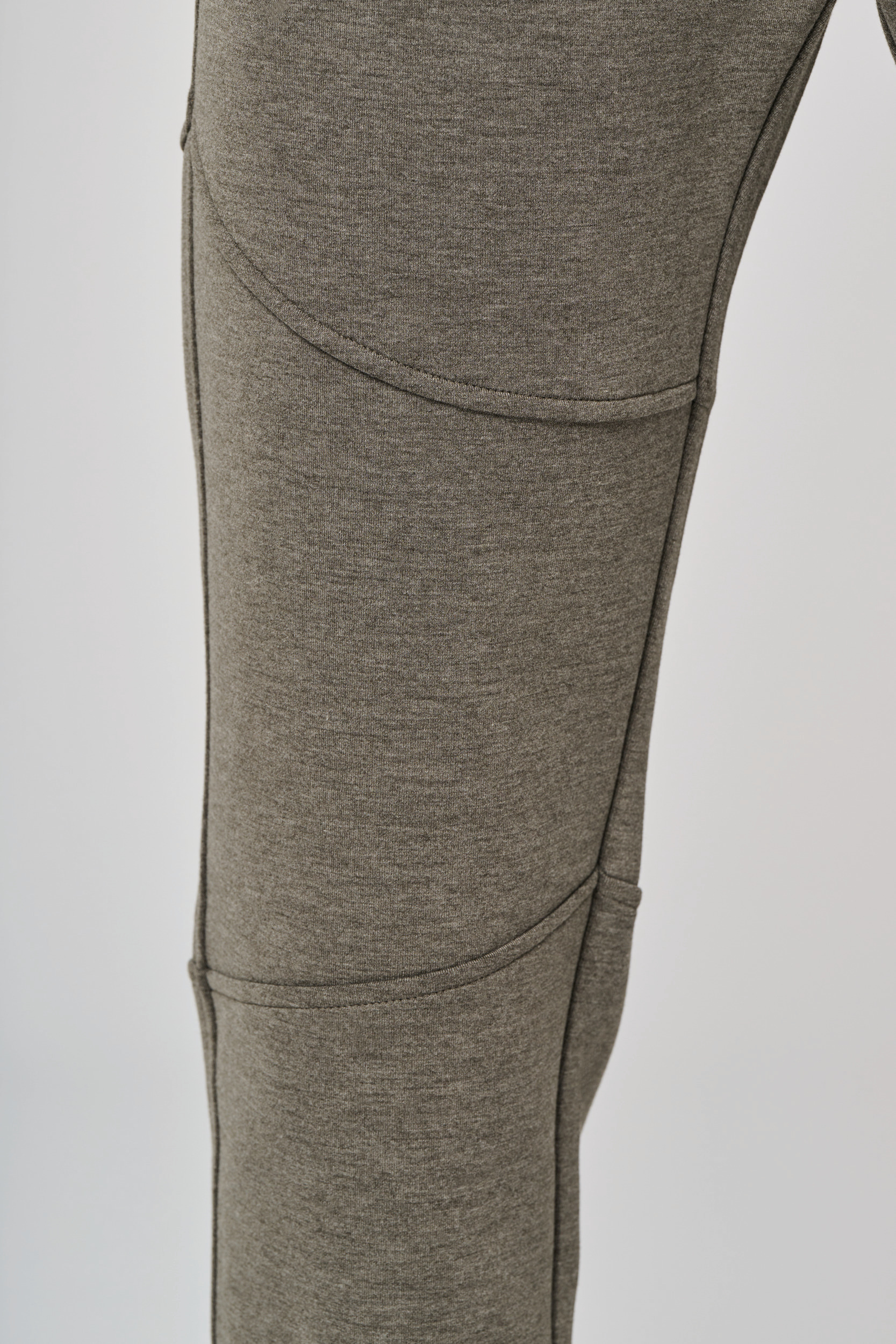 PA1008 - Pantalón de chándal performance hombre