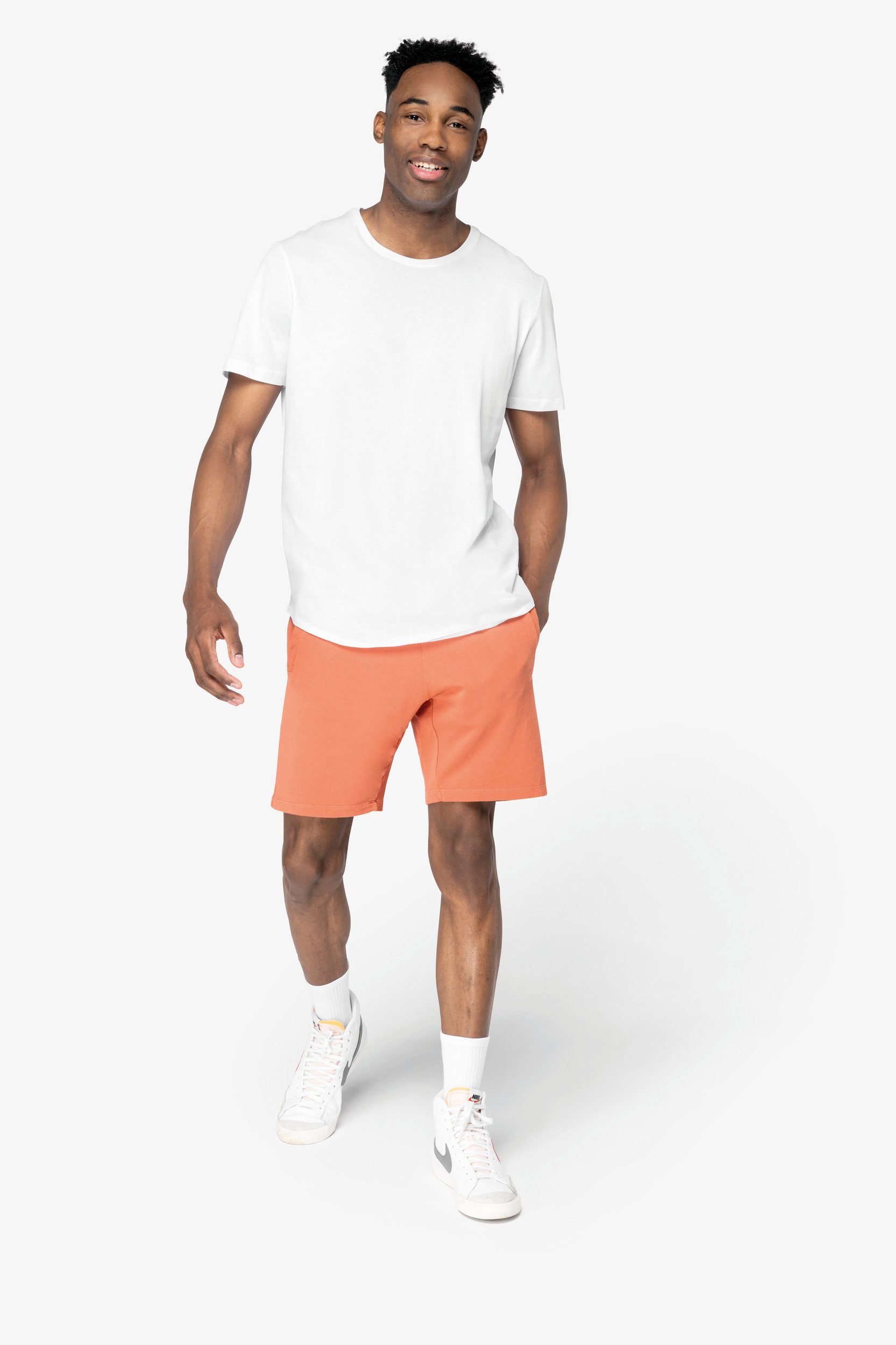 NS331 - Camiseta con dobladillo redondeado hombre